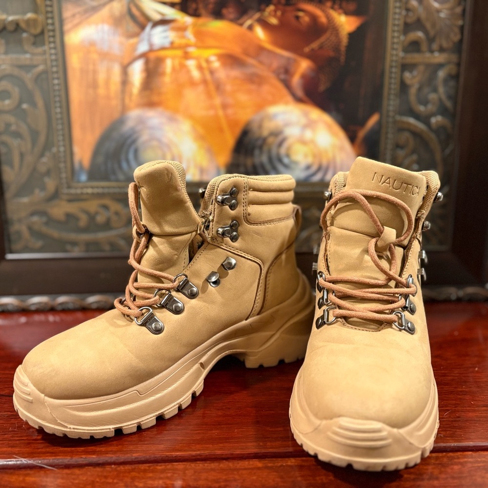 Nautica Women’s Hiking Boots – Beige Chunky Sole, Size 6.5 (EU 36)